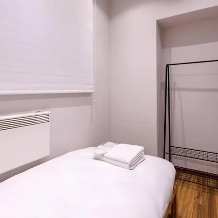 Апартаменты Bright Charming Modern 3bd2bath Balcony! #367