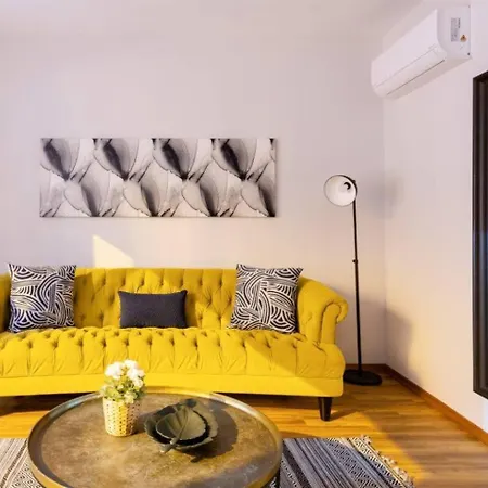 Bright Charming Modern 3bd2bath Balcony! #367 *