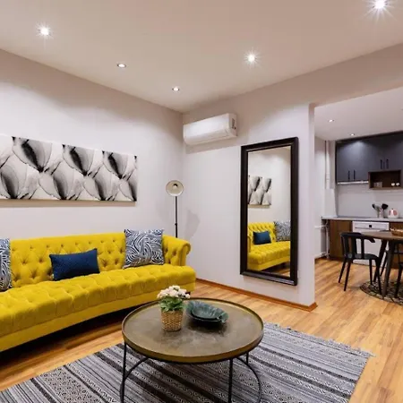 Apartmán Bright Charming Modern 3bd2bath Balcony! #367 *