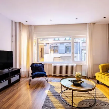 Apartman Bright Charming Modern 3bd2bath Balcony! #367