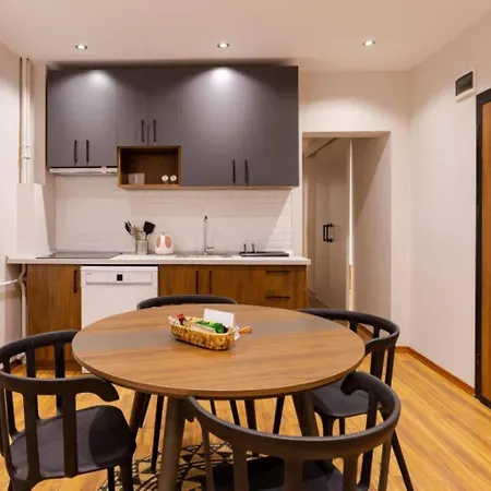 Bright Charming Modern 3bd2bath Balcony! #367 Apartamento *