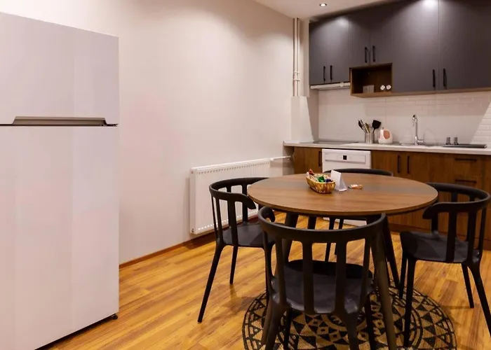 Bright Charming Modern 3bd2bath Balcony! #367 Istambul