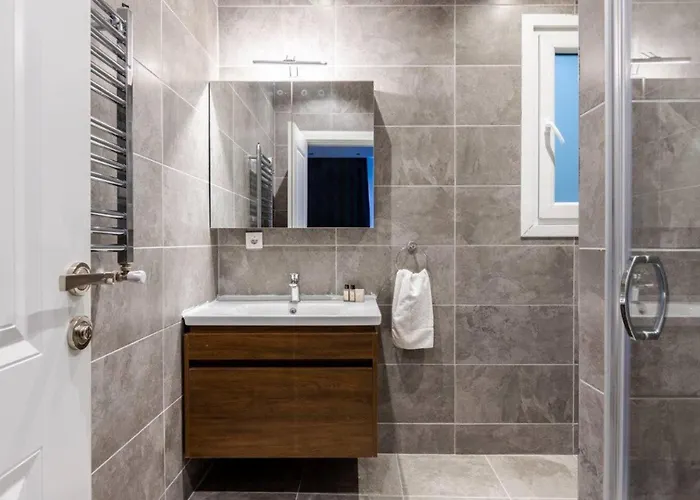 Bright Charming Modern 3bd2bath Balcony! #367 * Istambul