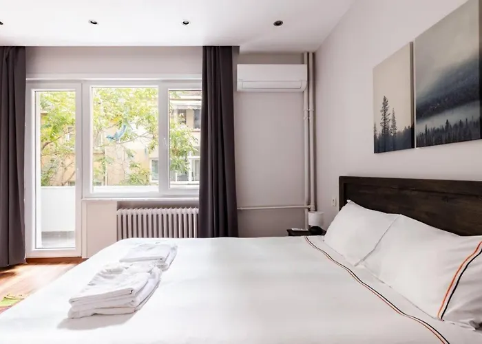 Bright Charming Modern 3bd2bath Balcony! #367 Istanbul